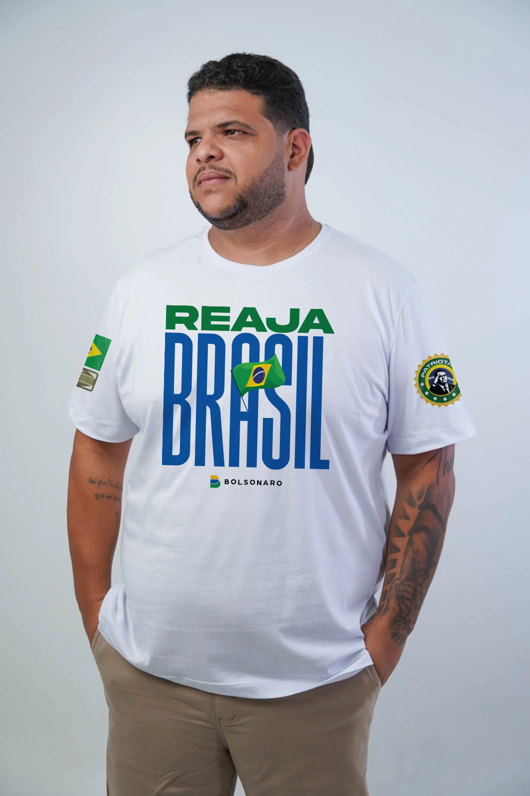 Camiseta Básica Gola Redonda - Lisa Plus